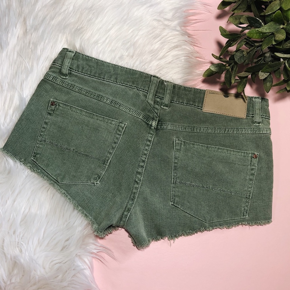 Pull&Bear Khaki Green Booty Shorts